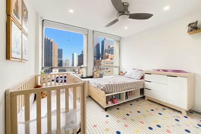 $1,278,888 | 330 East 33rd Street, Unit 20L | Kips Bay