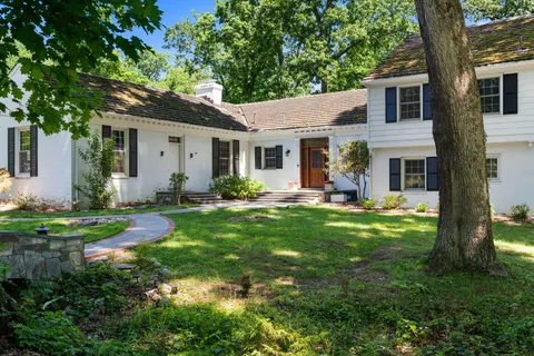 Contact Agent | 6613 Bradley Boulevard, Bethesda, MD 20817