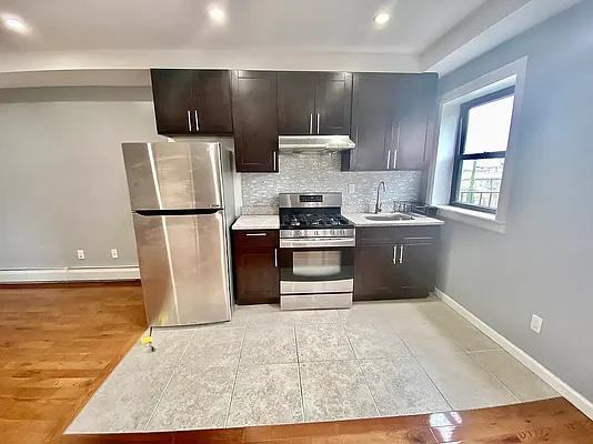 149 17th Street, Unit 3 Brooklyn, NY 11215 - Photo 3 of 7 Gallery Image 3