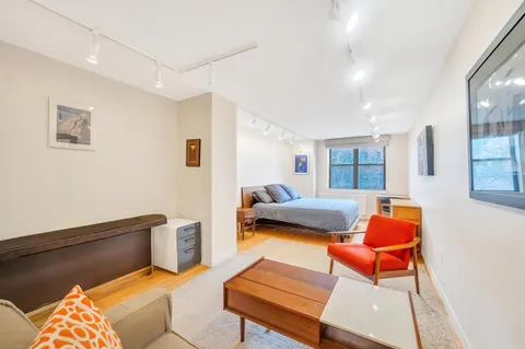$750,000 | 222 West 14th Street, Unit 3L | West Village