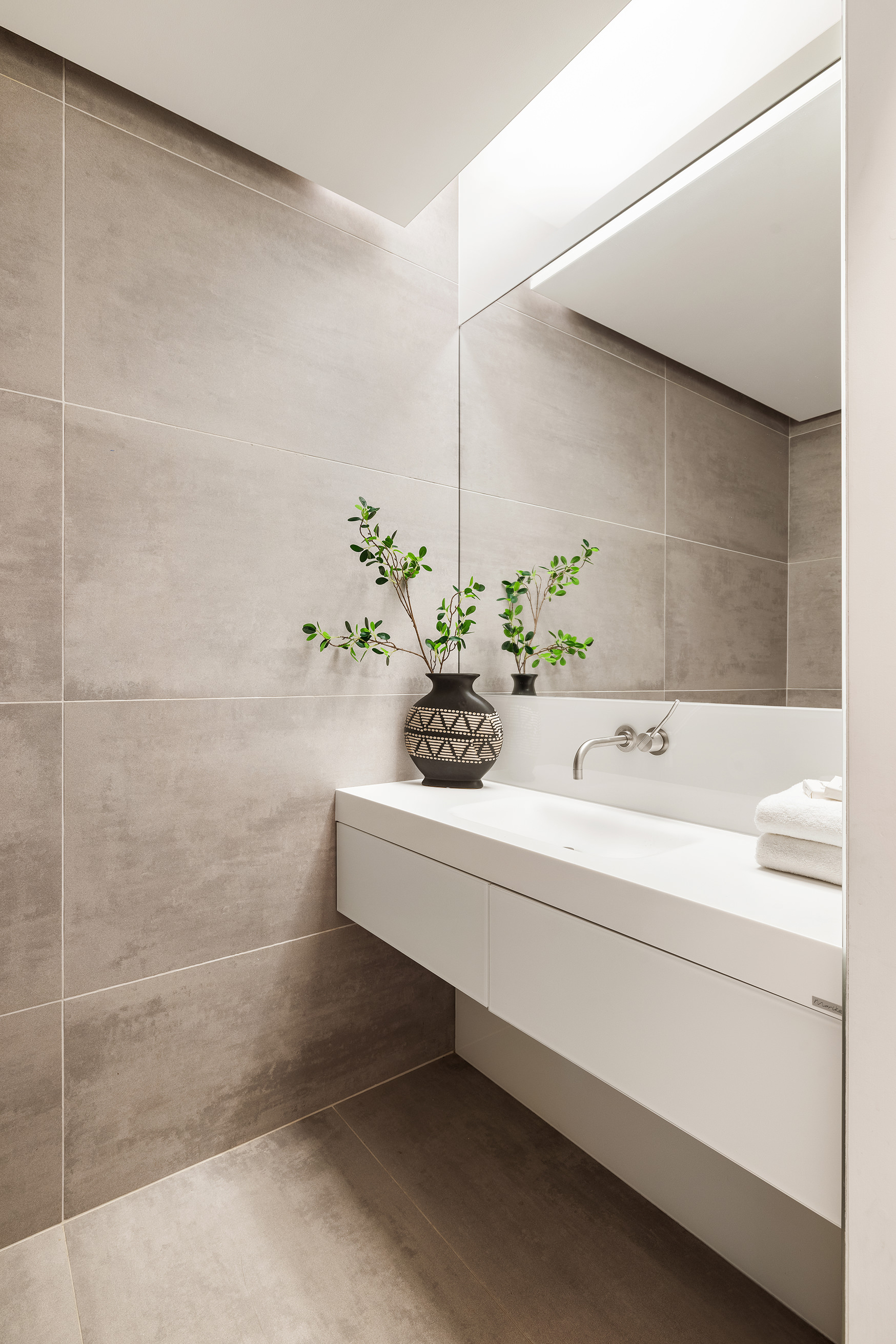 12 East 12th Street, Unit 9NS Manhattan, NY 10003 - Photo 18 of 21 a bathroom with a sink and a bathtub