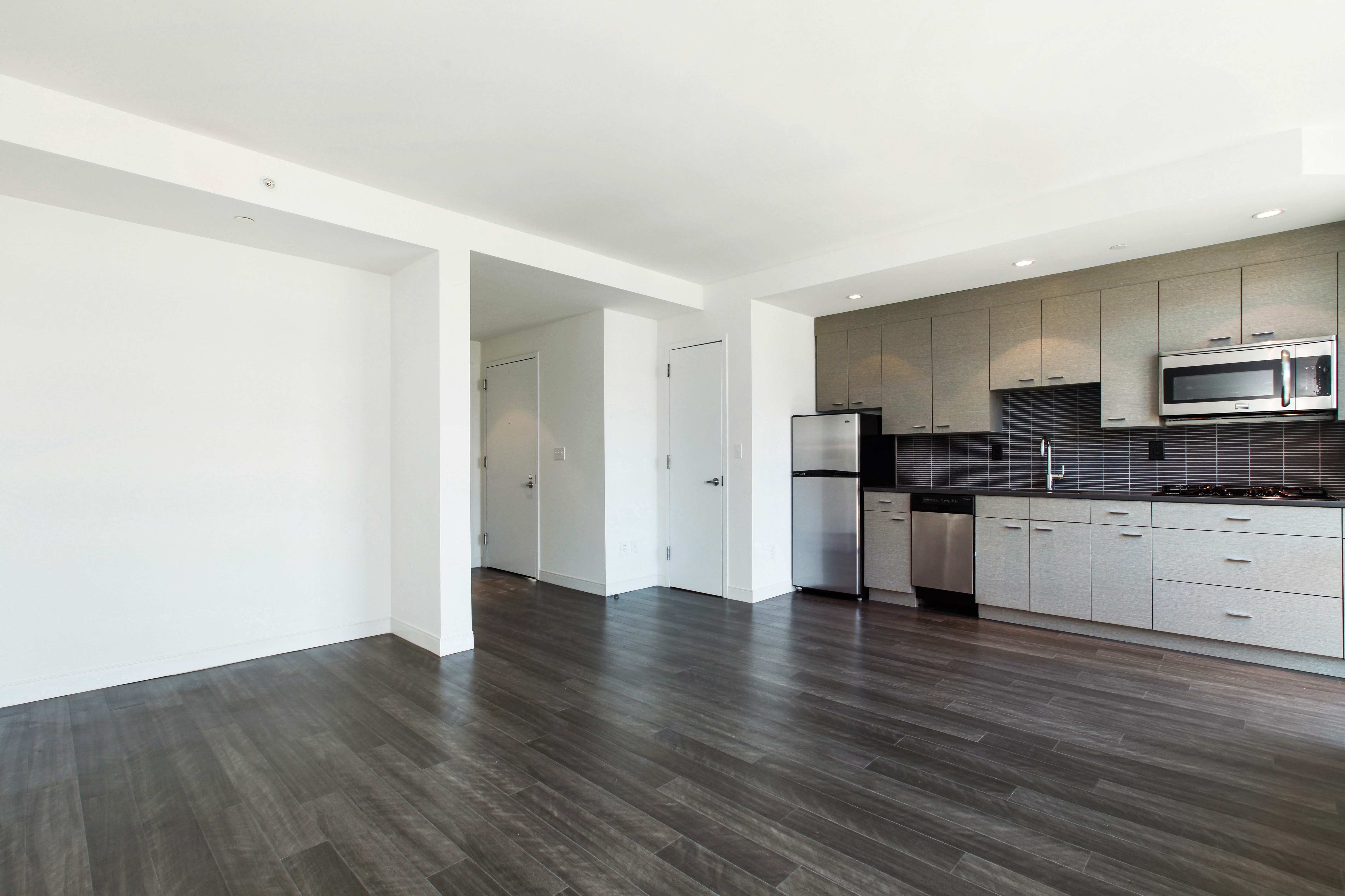 185 Avenue B, Unit 6D Manhattan, NY 10009 - Photo 3 of 12