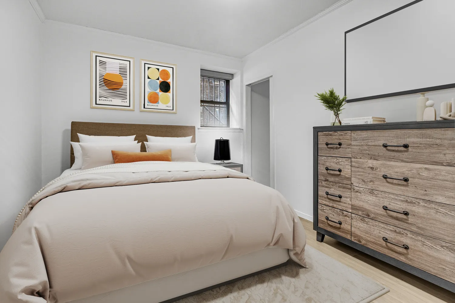 $1,425,000 | 425 West 24th Street, Unit 1F | Chelsea