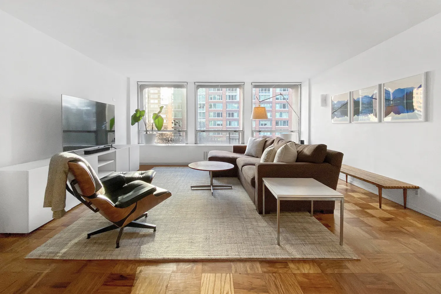 $6,375 | 300 East 33rd Street, Unit 1J | Kips Bay