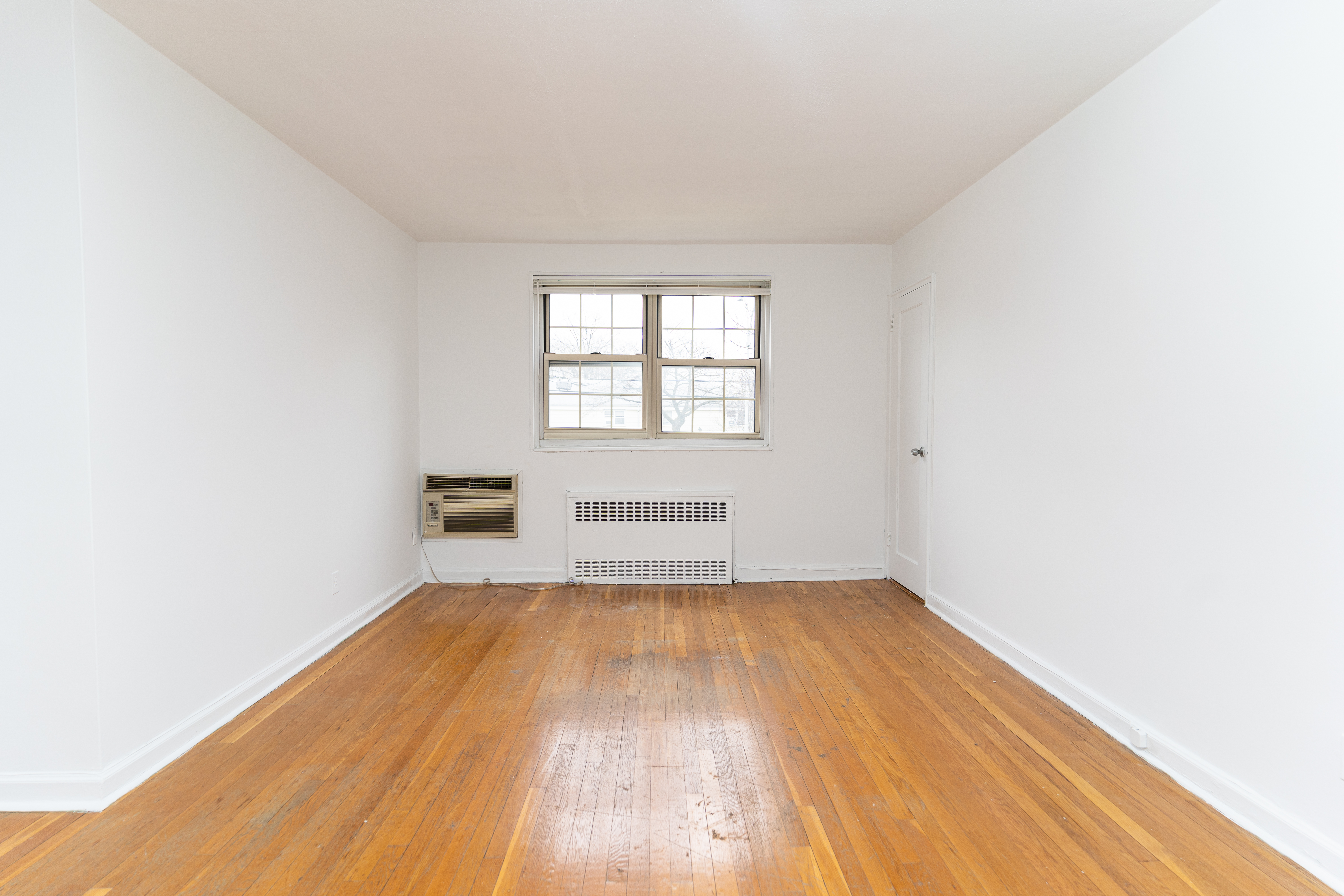 6908 Bell Boulevard, Unit B Queens, NY 11364 - Photo 3 of 7