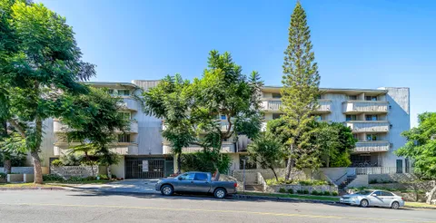 $650,000 | 11645 Montana Avenue, Unit 107, Los Angeles, CA 90049