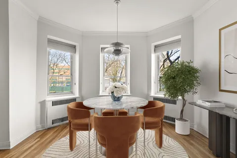 $519,000 | 530 East 90th Street, Unit 2M | Upper East Side