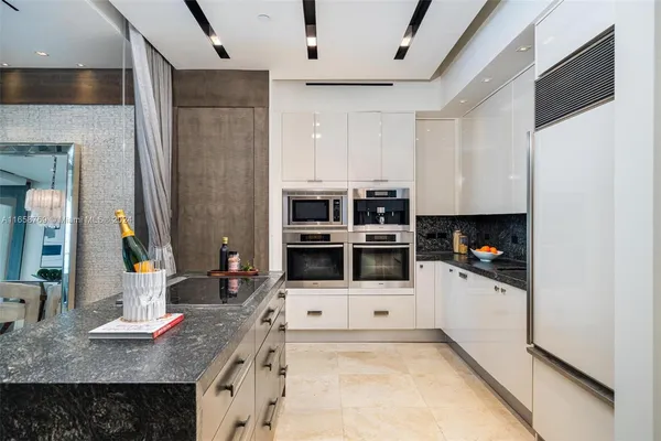 $2,950,000 | 6799 Collins Avenue, Unit 205, Miami Beach, FL 33141