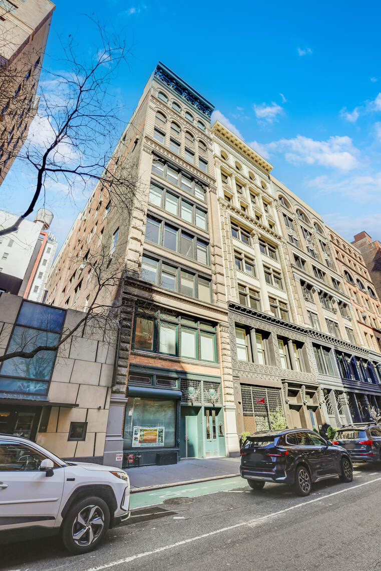 35 East 12th Street, Unit 8C Manhattan, NY 10003 - Photo 19 of 22 a building view