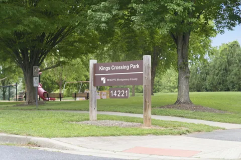 $277,854 | 14241 Kings Crossing Boulevard, Unit 411, Boyds, MD 20841