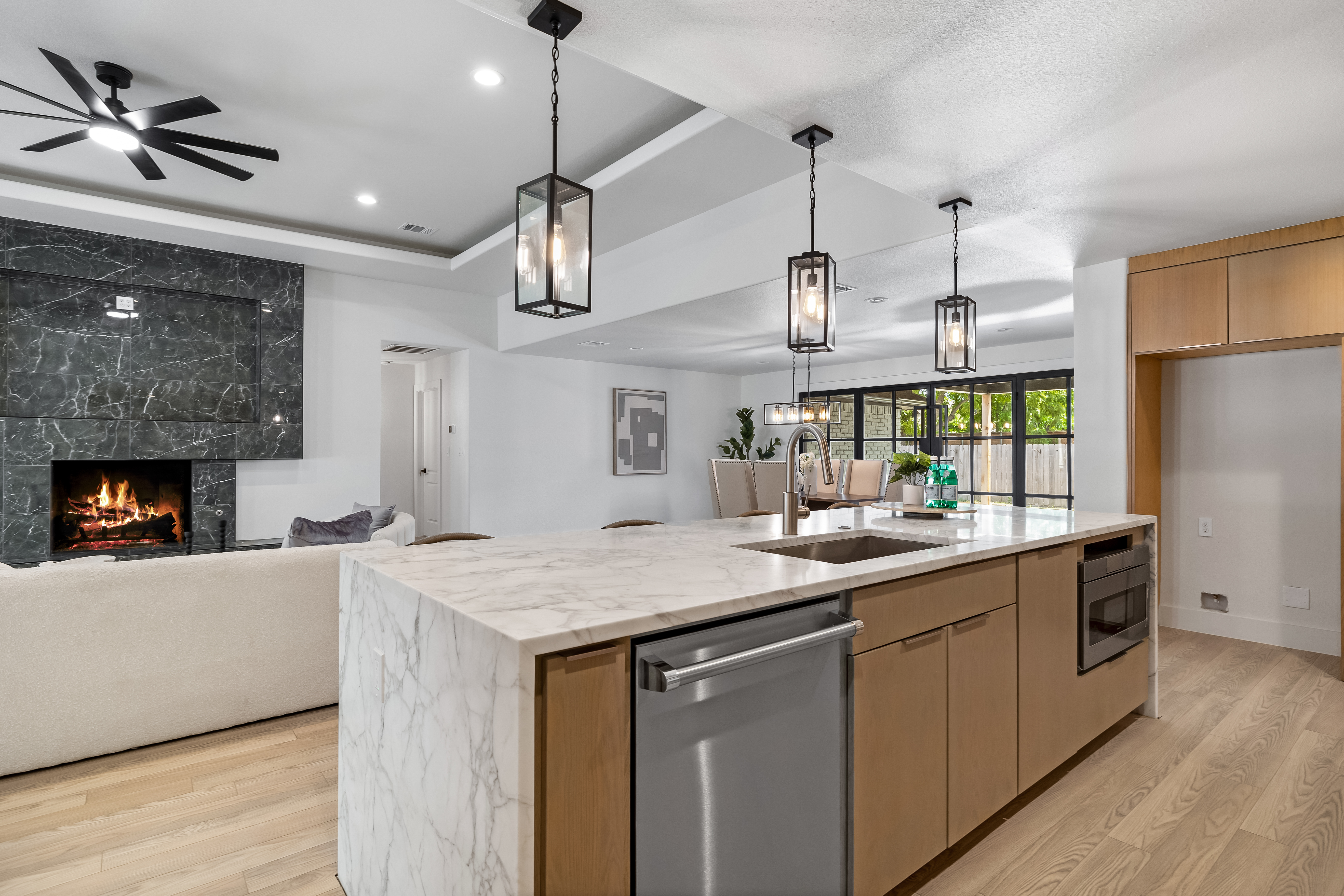 7724 Bantry Lane Dallas, TX 75248 - Photo 14 of 48