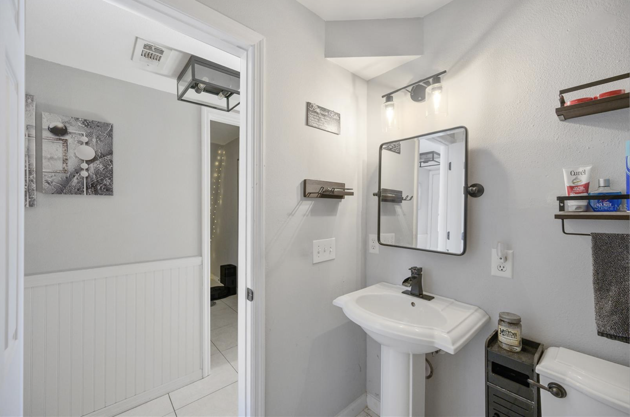 900 Riverside Drive Tarpon Springs, FL 34689 - Photo 11 of 29