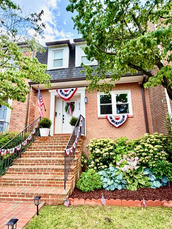 Contact Agent | 6328 Golf Course Square, Alexandria, VA 22307