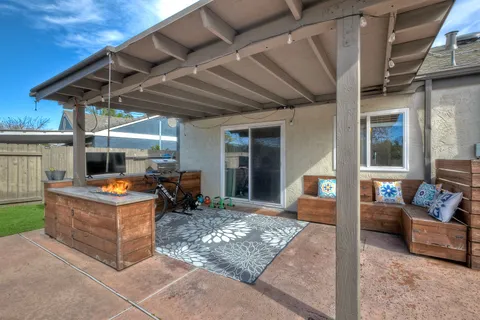 $939,000 | 813 Sunningdale Drive, Oceanside, CA 92057