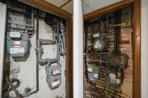 $1,695,000 | 71-18 Myrtle Avenue | Glendale