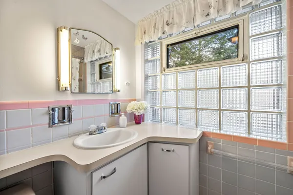 $669,900 | 1 Ledgewood Road, Wilmington, MA 01887