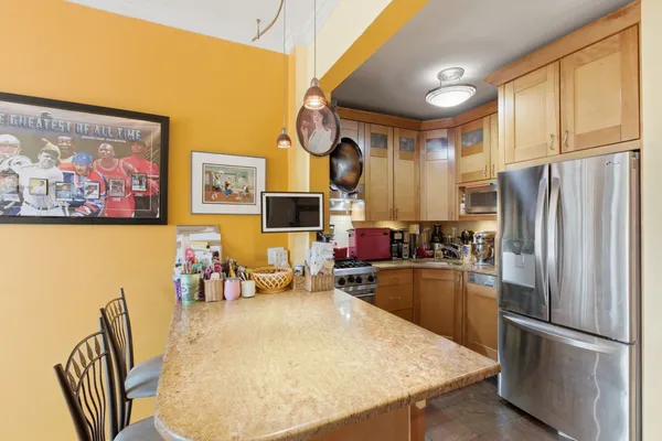 $820,000 | 160 West 85th Street, Unit 6K | Upper West Side