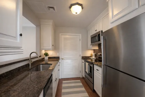 Contact Agent | 43 St Botolph Street, Boston, MA 02116