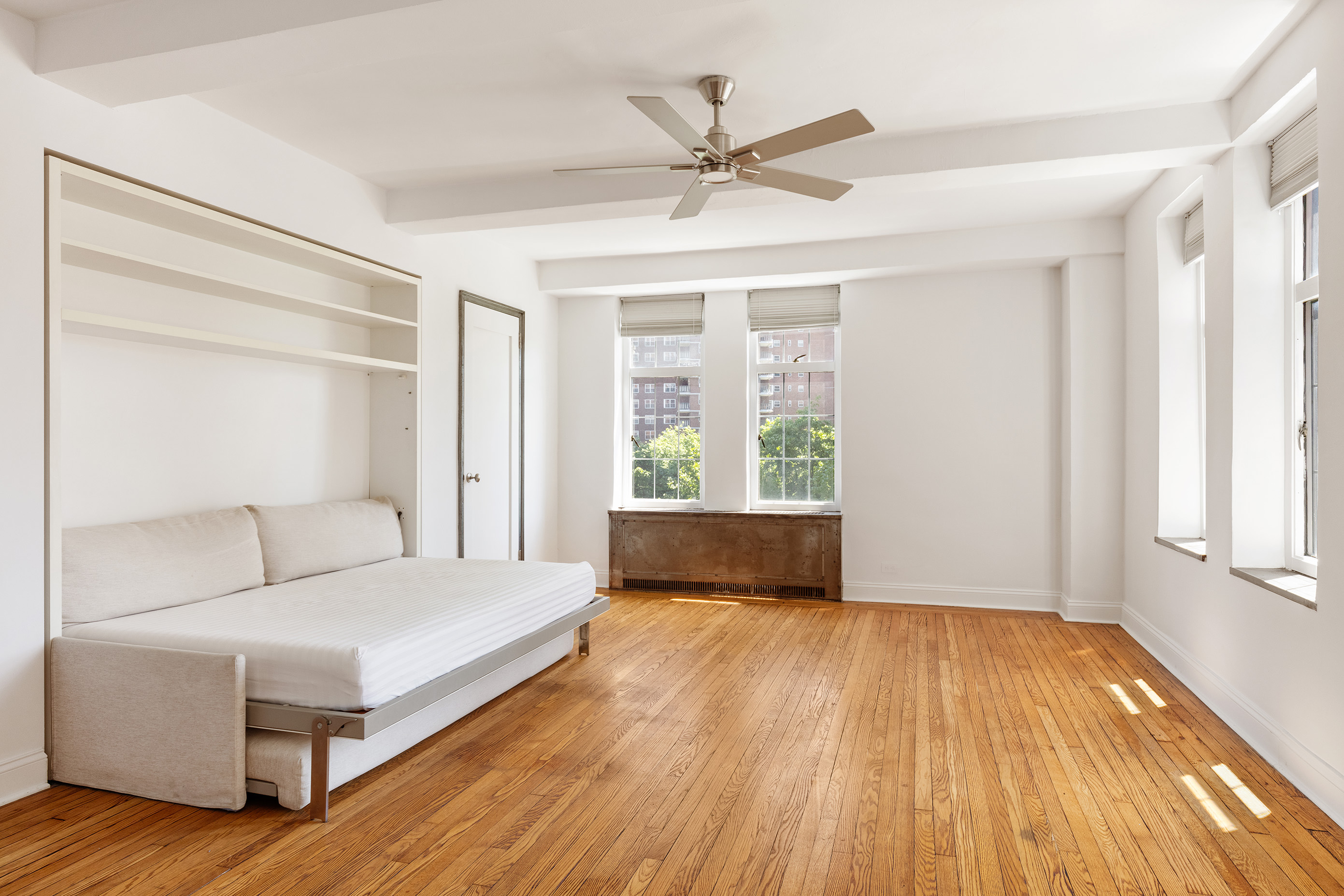 410 West 24th Street, Unit 6B Manhattan, NY 10011 - Photo 3 of 16