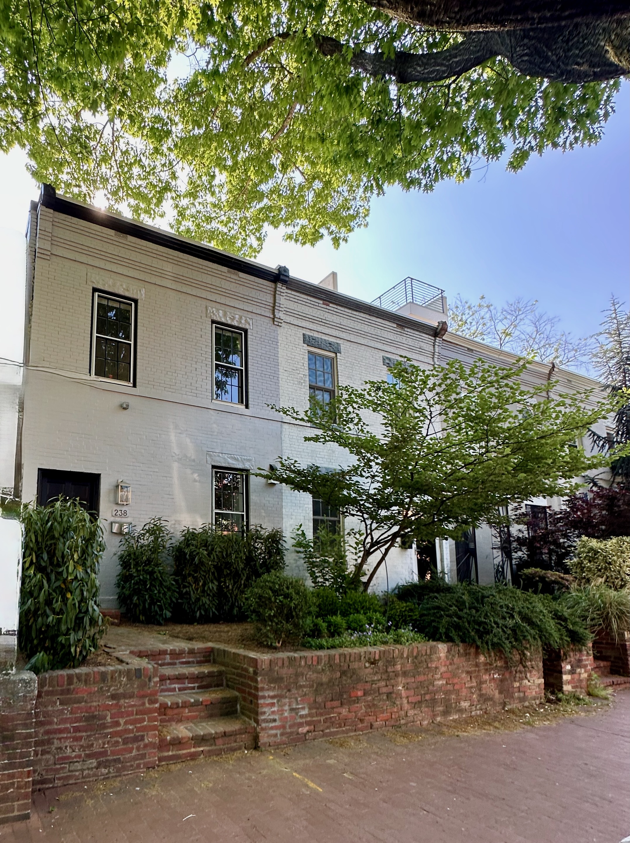 238 14th Street Southeast Washington, DC 20003 - Photo 1 of 2