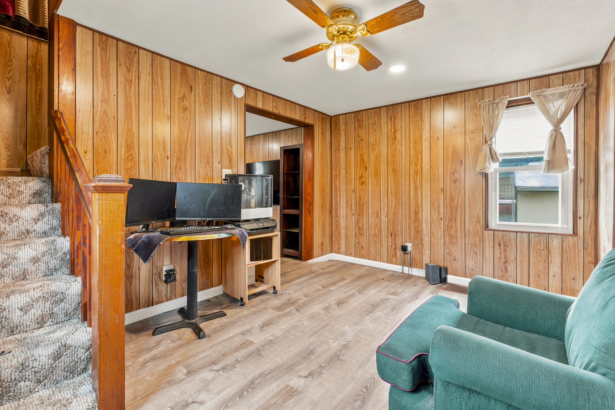 1132 Security Road Hagerstown, MD 21742 - Photo 4 of 33