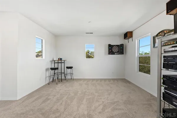 $1,395,000 | 475 Taylor Drive, Oceanside, CA 92056