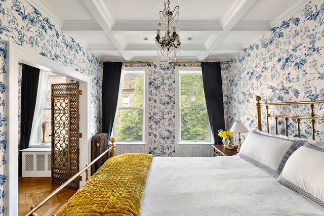 $2,650,000 | 237 West 11th Street, Unit 3AC | West Village