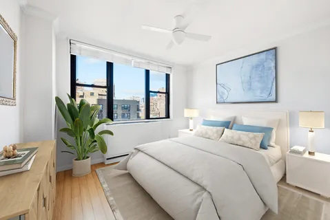 $885,000 | 201 East 17th Street, Unit 14F | Gramercy