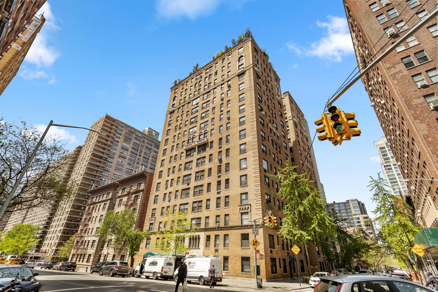 235 West End Avenue, Unit 12H Manhattan, NY 10023 - Photo 15 of 16 a view of a large building