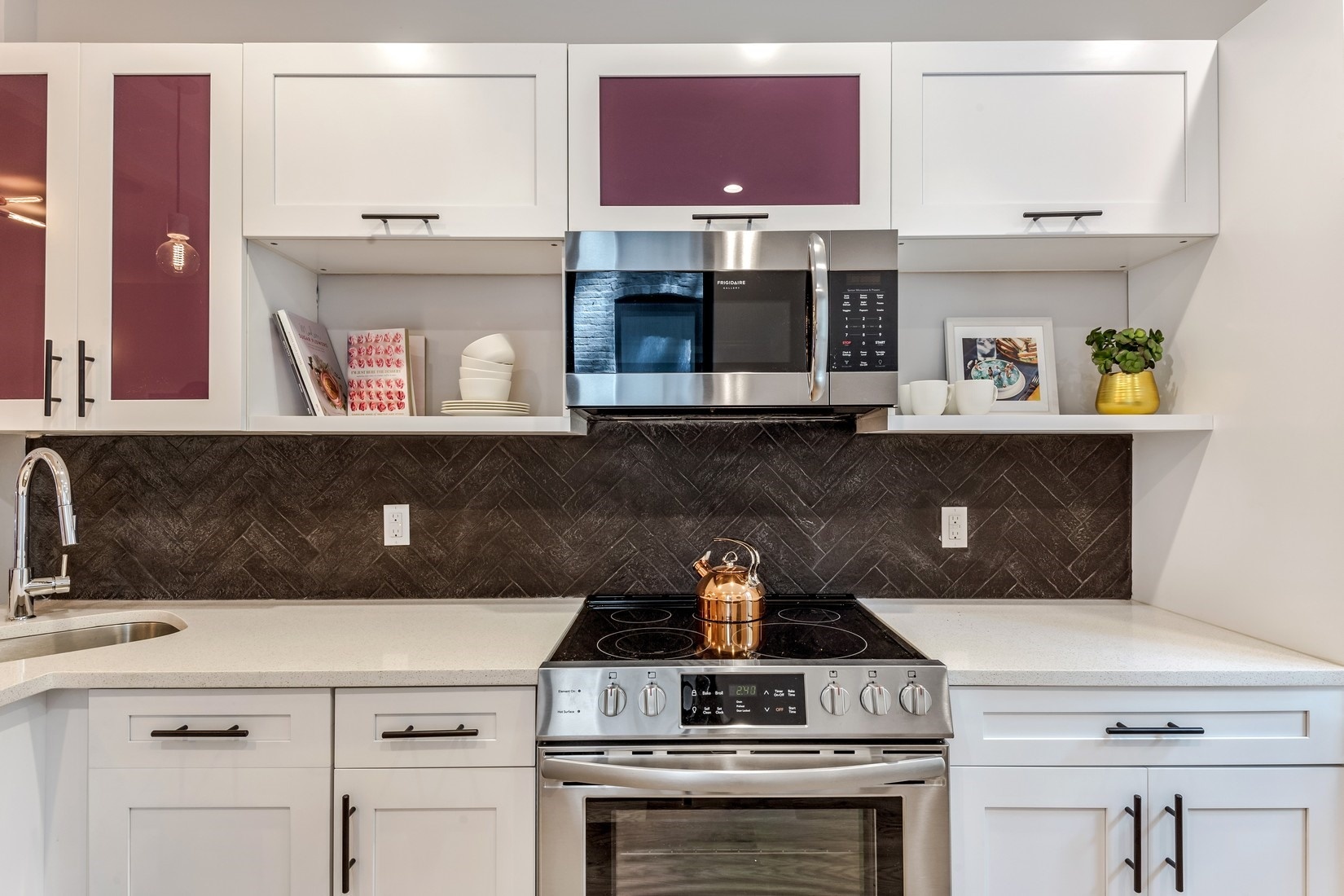 790 St Johns Place, Unit 4A Brooklyn, NY 11216 - Photo 2 of 8 a kitchen with a stove and cabinets