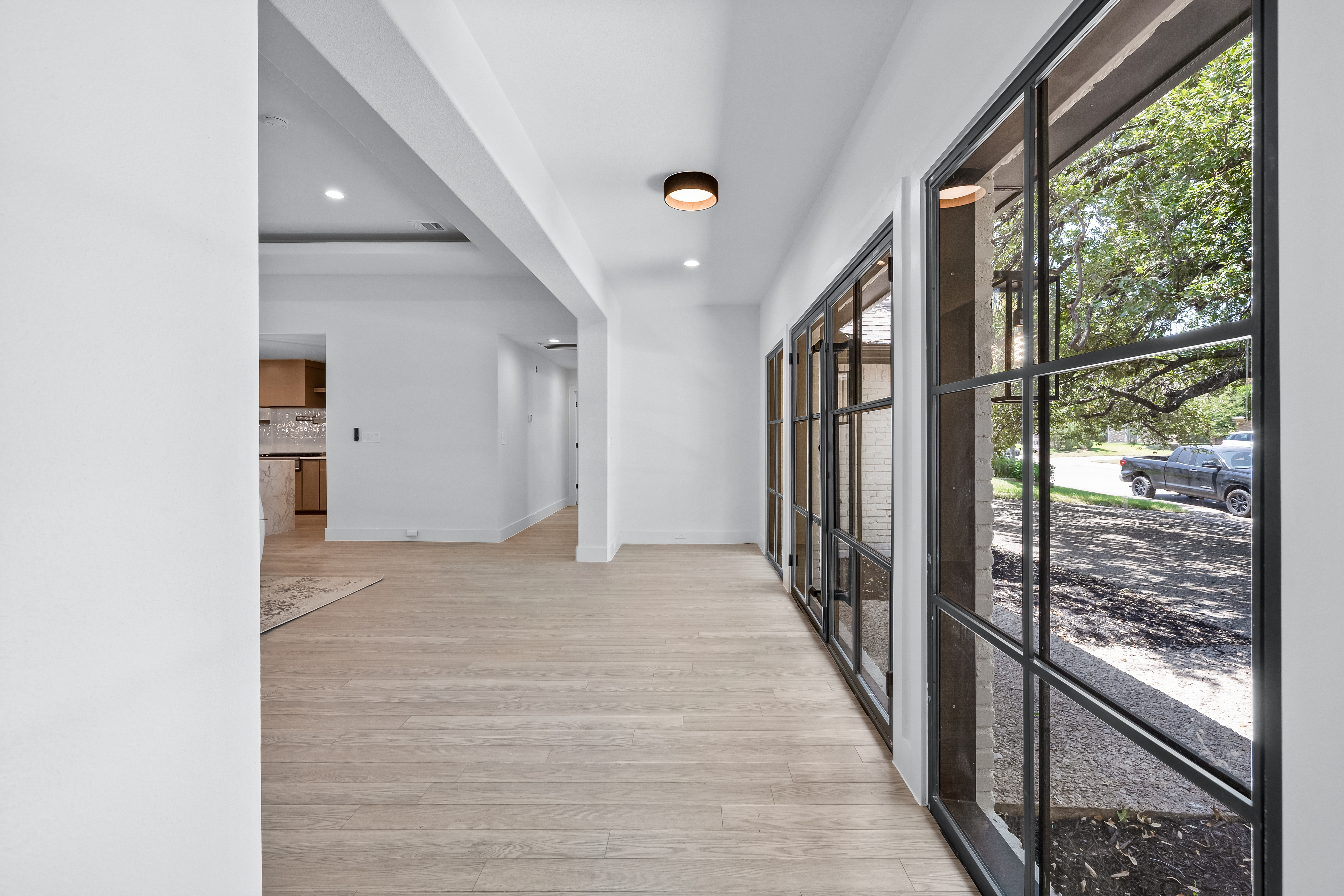 7724 Bantry Lane Dallas, TX 75248 - Photo 4 of 48