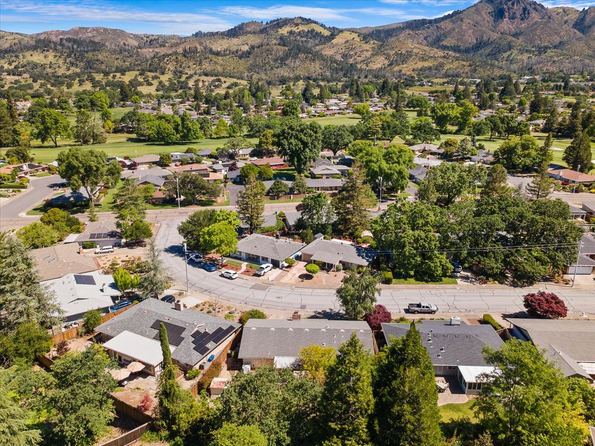 417 Deerfield Circle Santa Rosa, CA 95409 - Photo 37 of 43