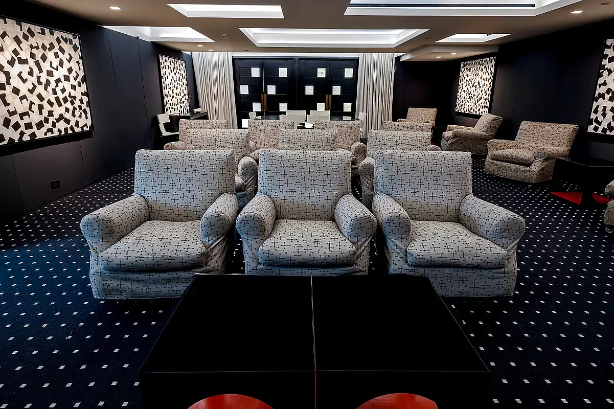 15 West 53rd Street, Unit 31C Manhattan, NY 10019 - Photo 10 of 14 a living room with furniture