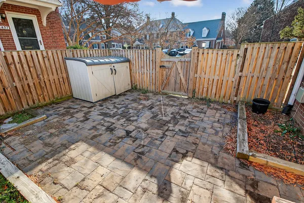 $590,000 | South Stafford Street, Arlington, VA 22206