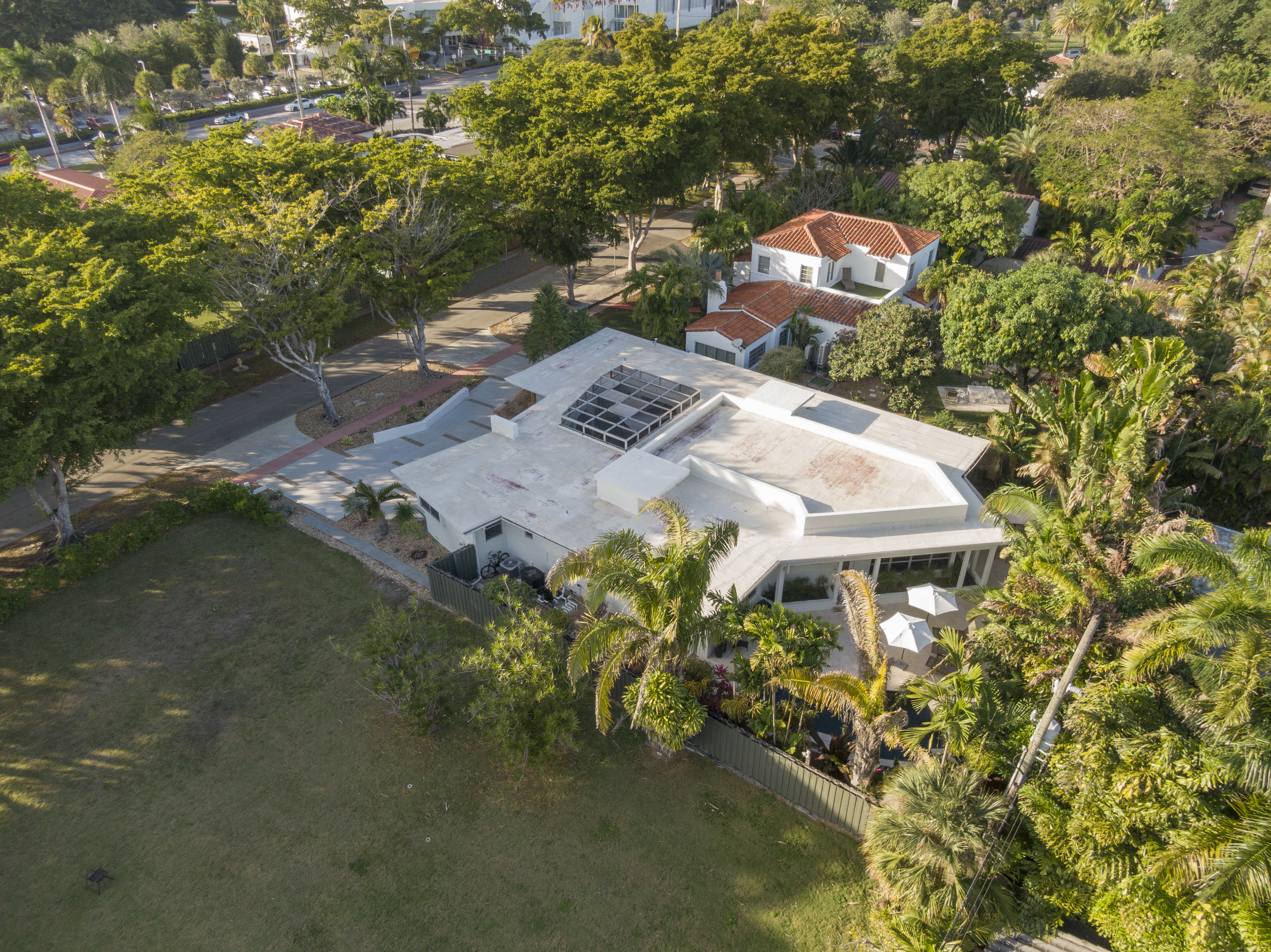 2545 Flamingo Place Miami Beach, FL 33140 - Photo 22 of 23