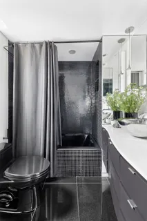 $995,000 | 105 West 13th Street, Unit 16F | West Village