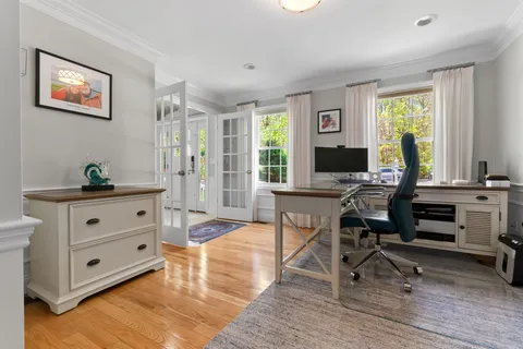 Contact Agent | 5 Jamaica Lane, Haverhill, MA 01830