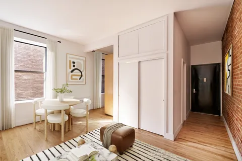 $5,500 | 310 West 80th Street, Unit 2F | Upper West Side
