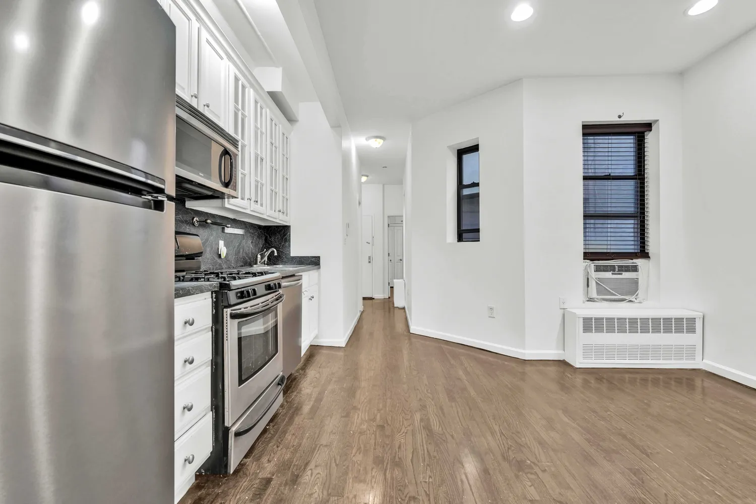 $3,200 | 273 Albany Avenue, Unit 3B | Crown Heights