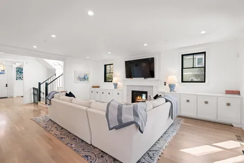 $2,289,000 | 4529 Rosedale Avenue, Bethesda, MD 20814