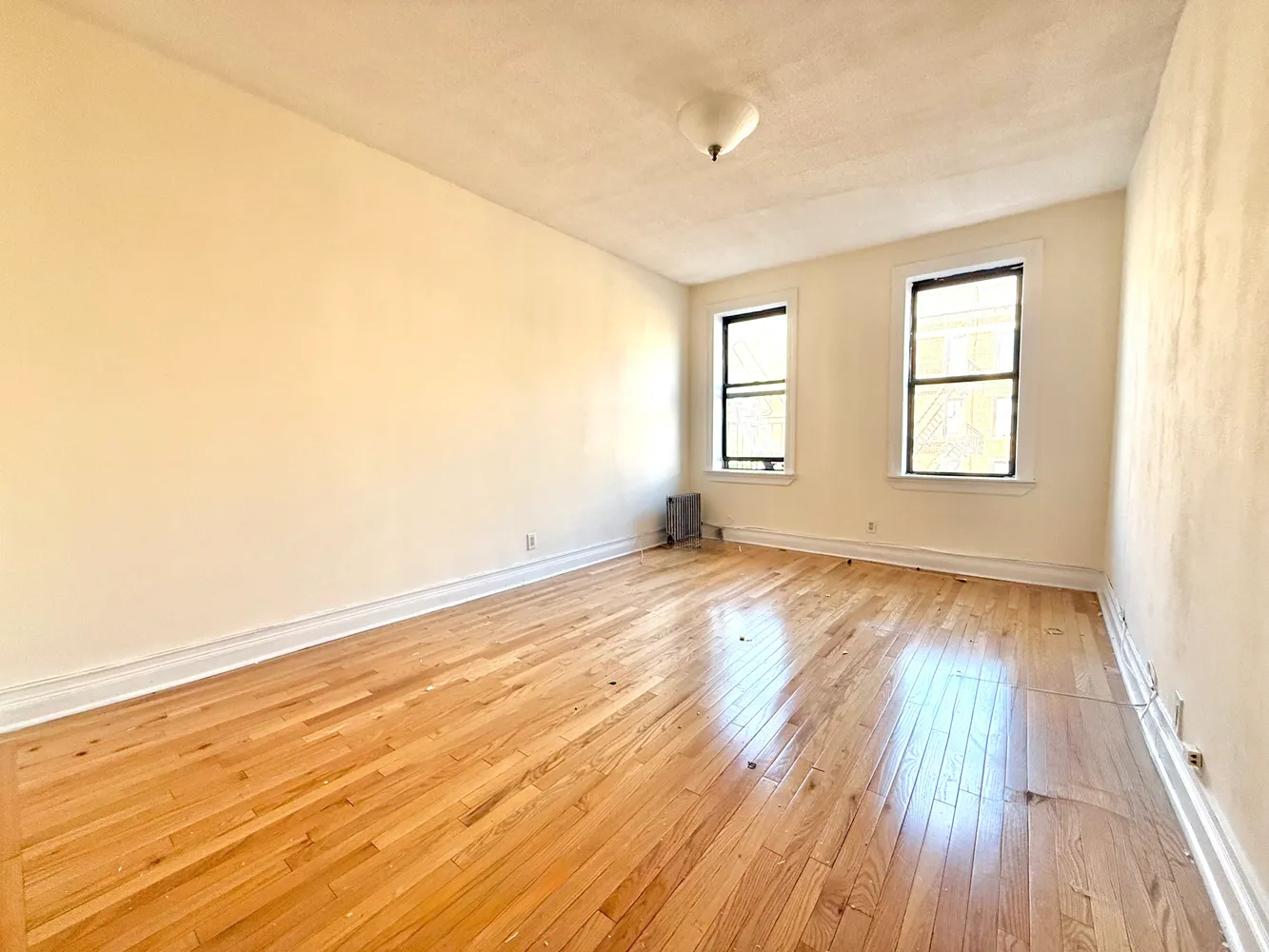 $3,000 | 133 Seaman Avenue, Unit 6B | Inwood