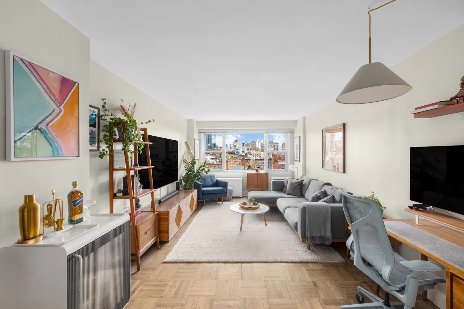 $1,100,000 | 2 Charlton Street, Unit 10F | Hudson Square
