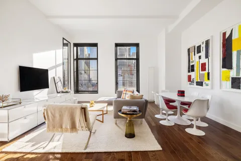 $2,595,000 | 425 West 50th Street, Unit 10E | Hell's Kitchen