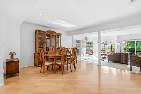 Contact Agent | Chanticleer, Cherry Hill, NJ 08003