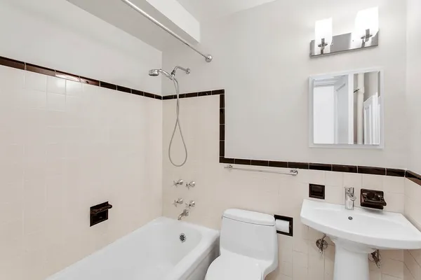 $3,400 | 10 Park Avenue, Unit 7C | Murray Hill