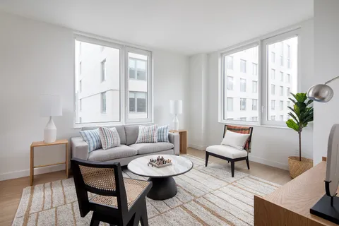 $5,500 | 30-77 Vernon Boulevard, Unit 229E | Astoria