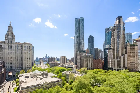 $2,998,000 | 80 Chambers Street, Unit 15A | TriBeCa