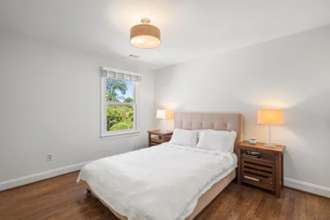 Contact Agent | 5313 Massachusetts Avenue, Bethesda, MD 20816
