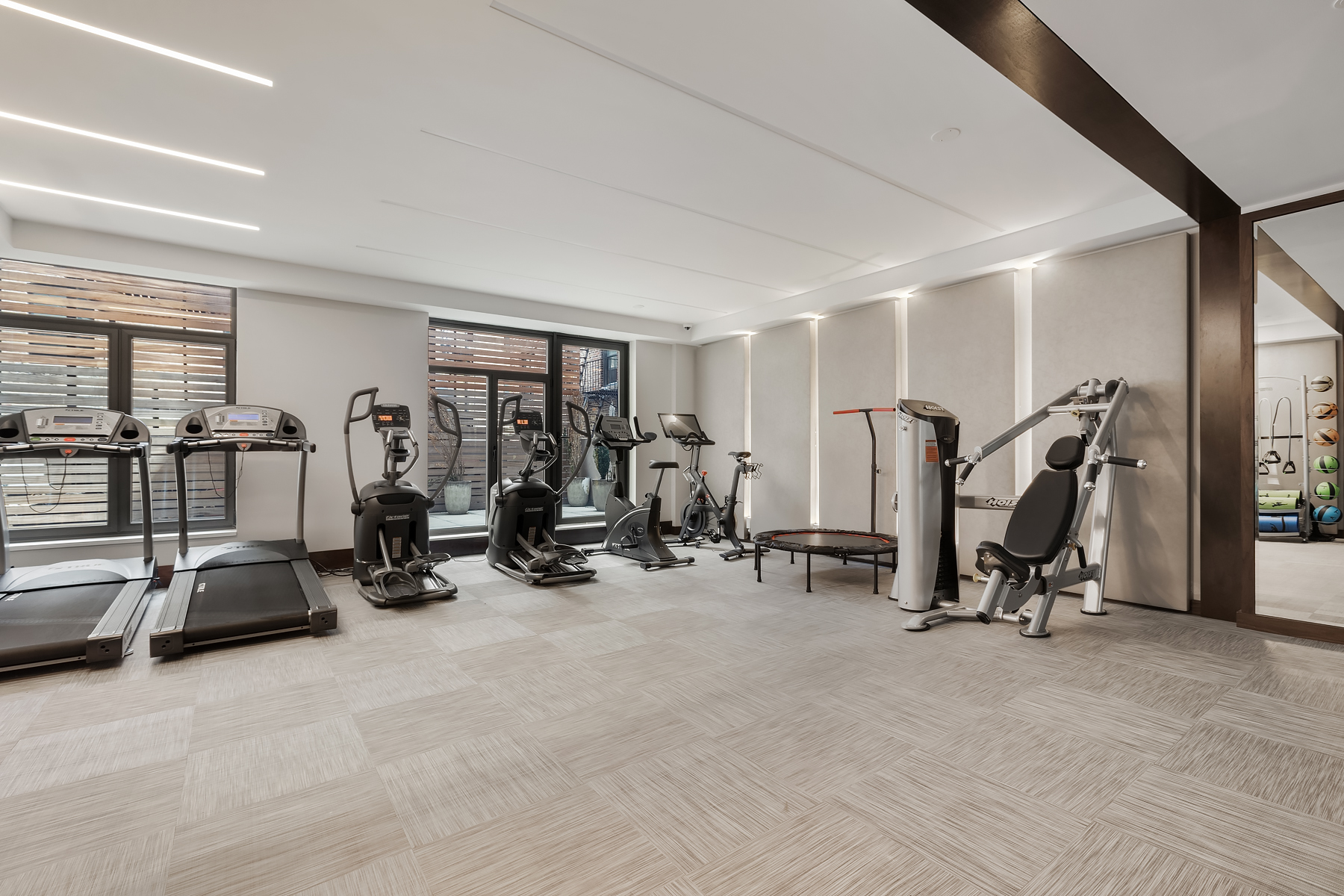 10 Lenox Avenue, Unit PHB Manhattan, NY 10026 - Photo 16 of 19