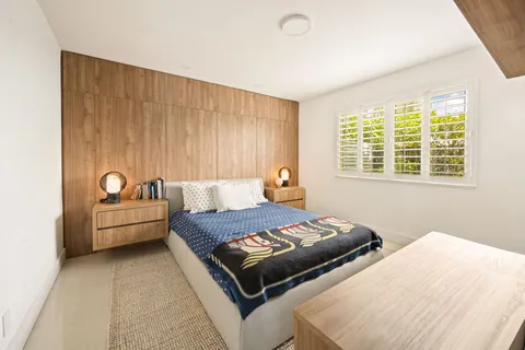 $3,495,000 | 865 West 47th Street, Miami Beach, FL 33140